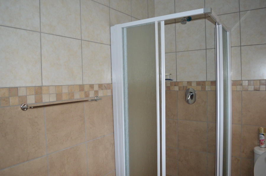 8 Bedroom Property for Sale in Flamwood North West